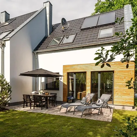 Haus Strandflieder - Domizil Am Ostseewald Zingst Exterior photo